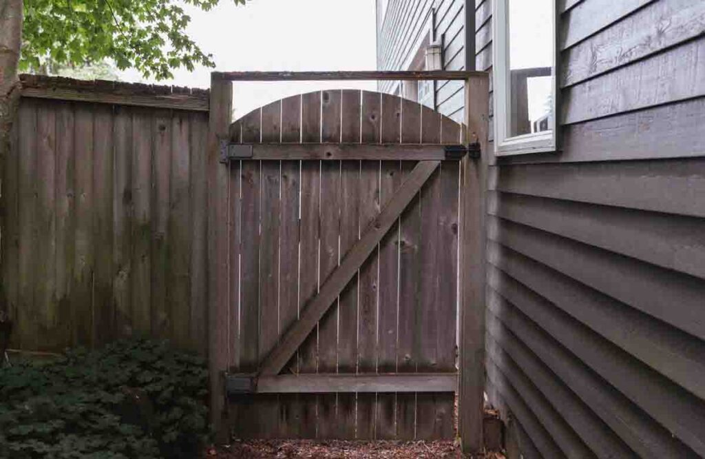 How To Repair a Fence Gate